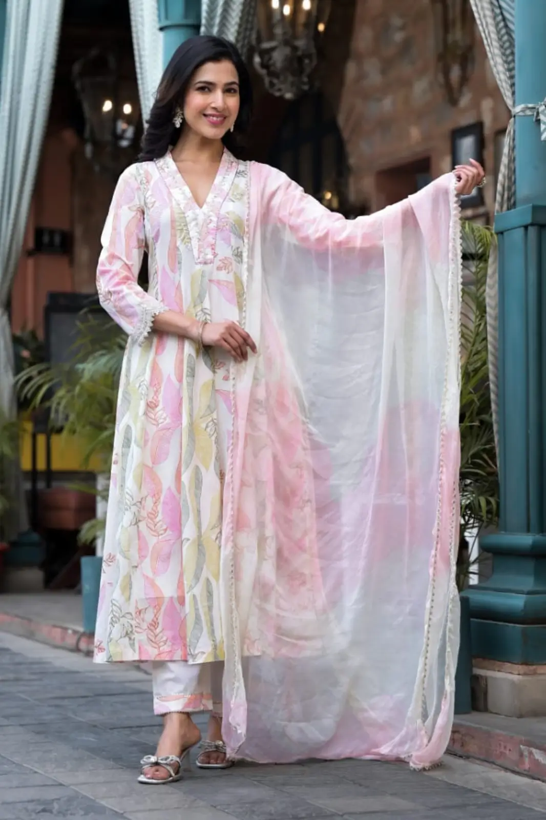 Traditionally designer kurti set in Jaipuri print